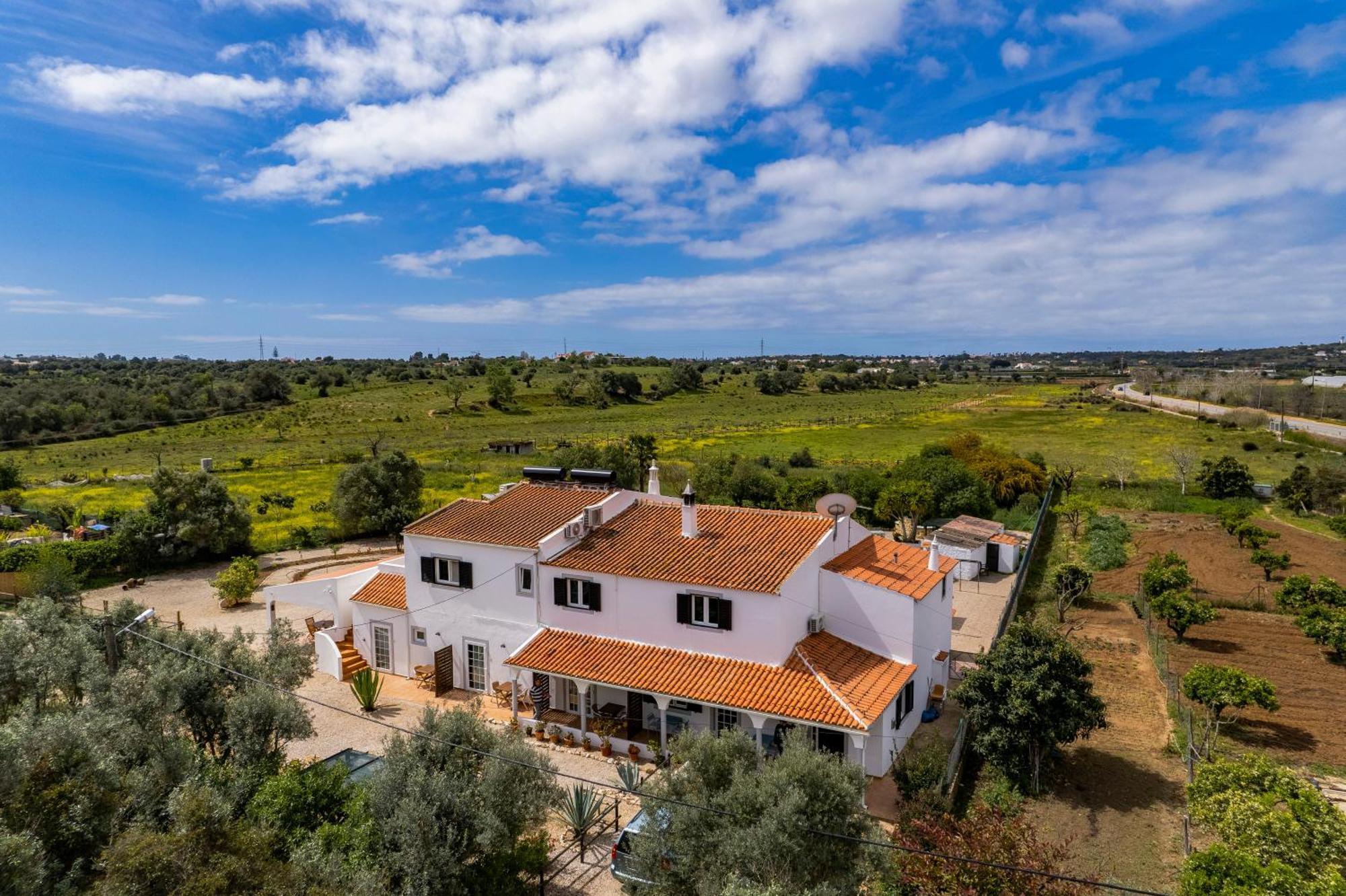 לינה וארוחת בוקר לגואה Casa Jardim Oasis מראה חיצוני תמונה