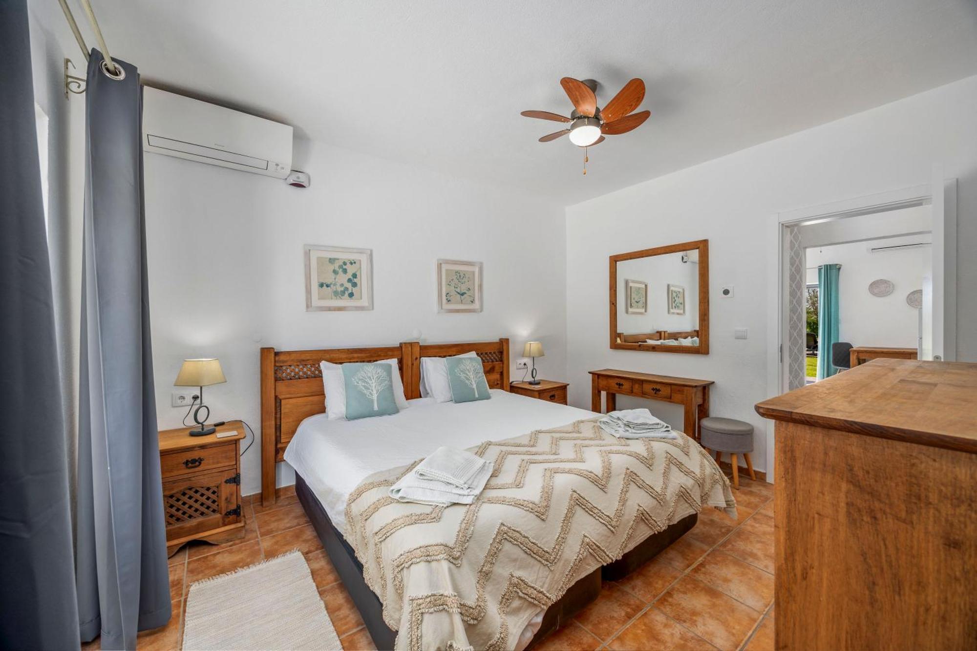 לינה וארוחת בוקר לגואה Casa Jardim Oasis מראה חיצוני תמונה