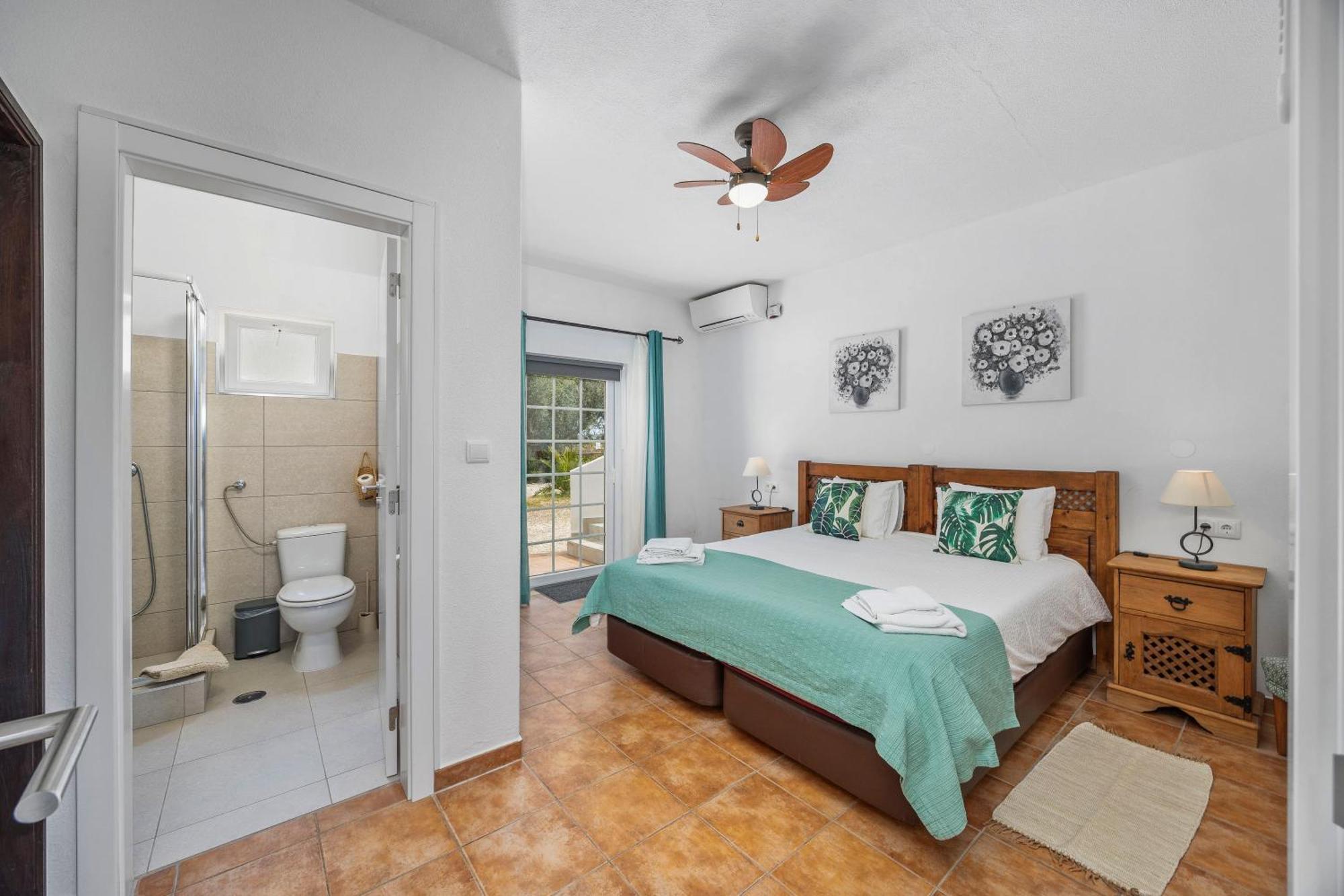 לינה וארוחת בוקר לגואה Casa Jardim Oasis מראה חיצוני תמונה
