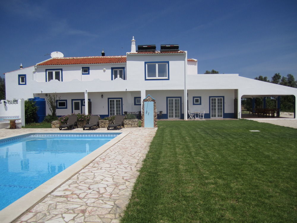 לינה וארוחת בוקר לגואה Casa Jardim Oasis מראה חיצוני תמונה