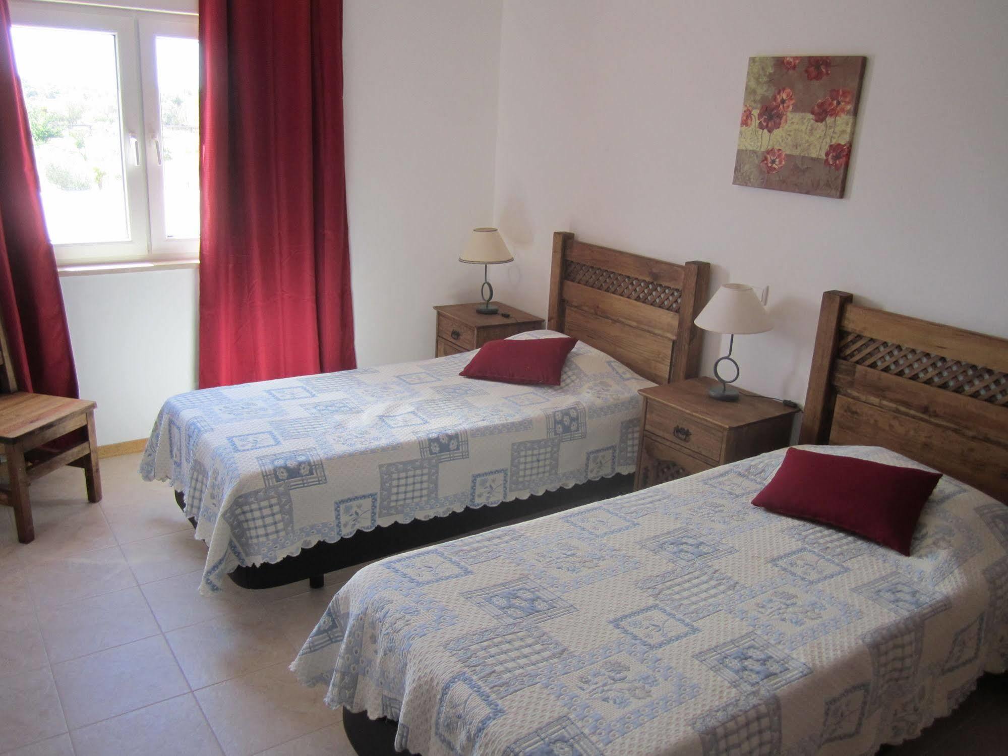 לינה וארוחת בוקר לגואה Casa Jardim Oasis מראה חיצוני תמונה