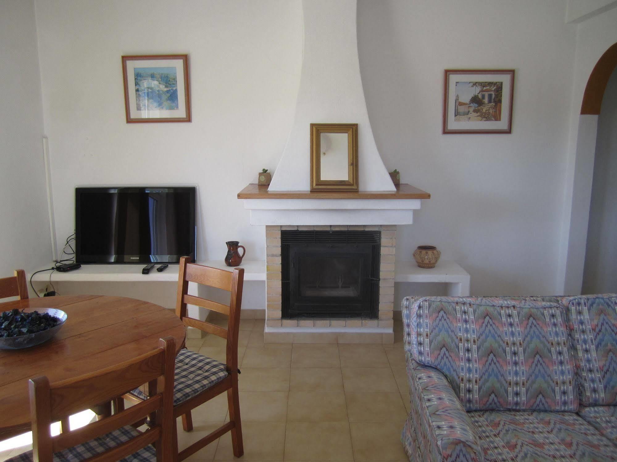 לינה וארוחת בוקר לגואה Casa Jardim Oasis מראה חיצוני תמונה