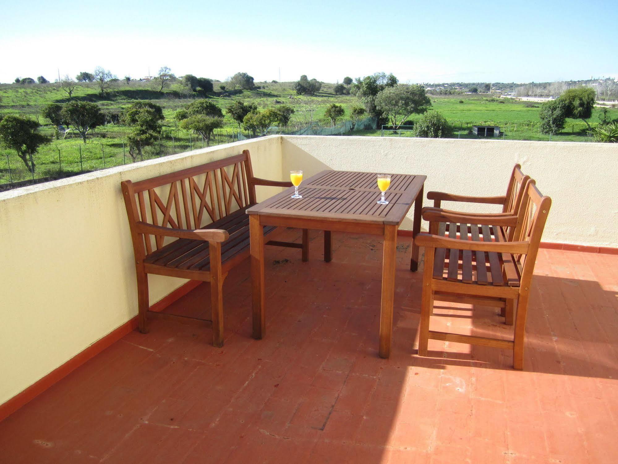 לינה וארוחת בוקר לגואה Casa Jardim Oasis מראה חיצוני תמונה